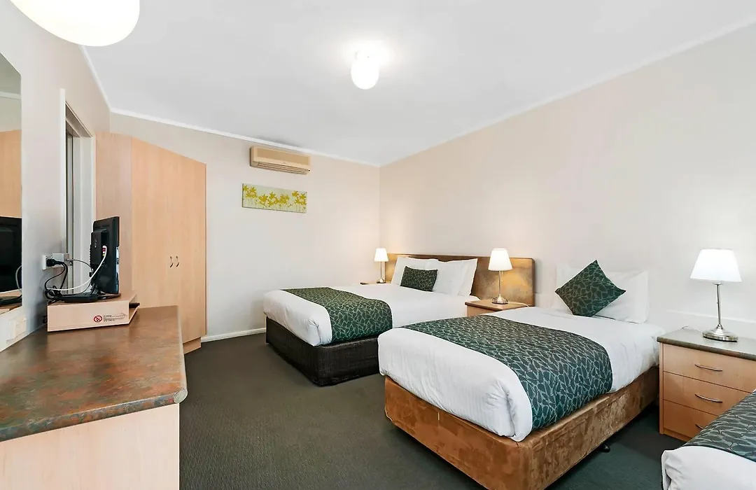 Comfort Inn & Suites Lakes Entrance-1