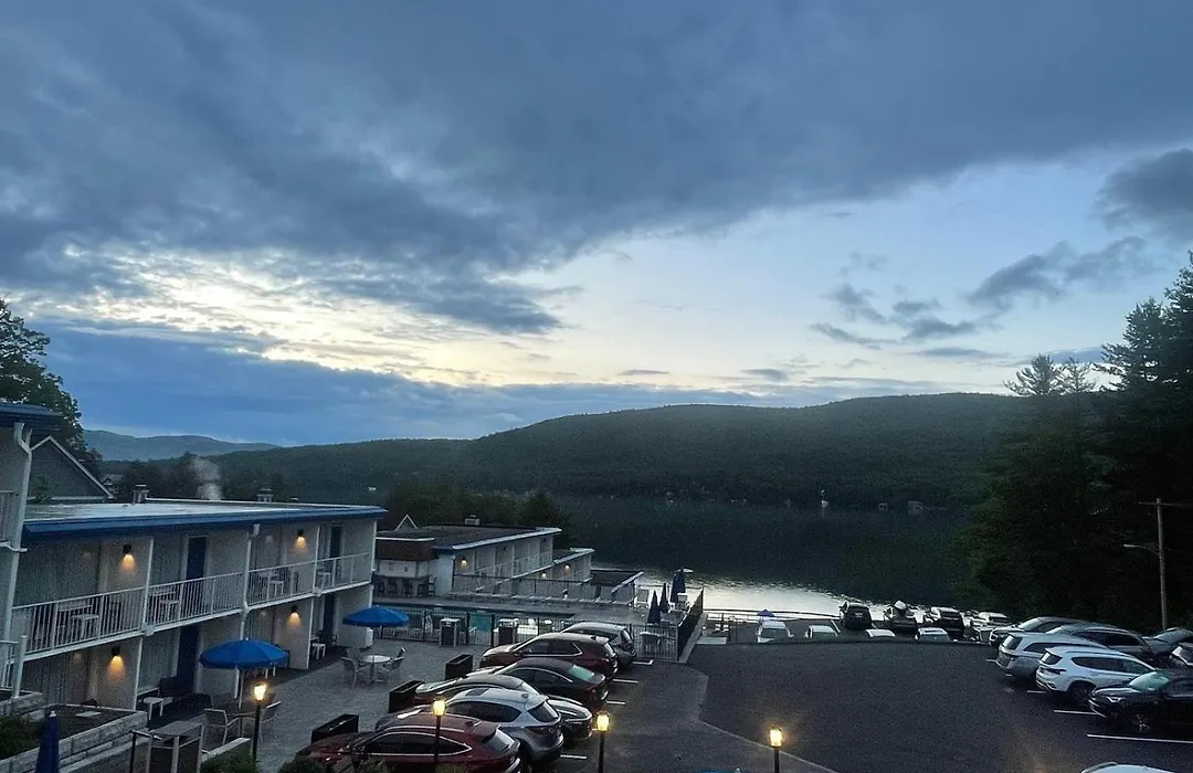 Lakefront Terrace Resort-1