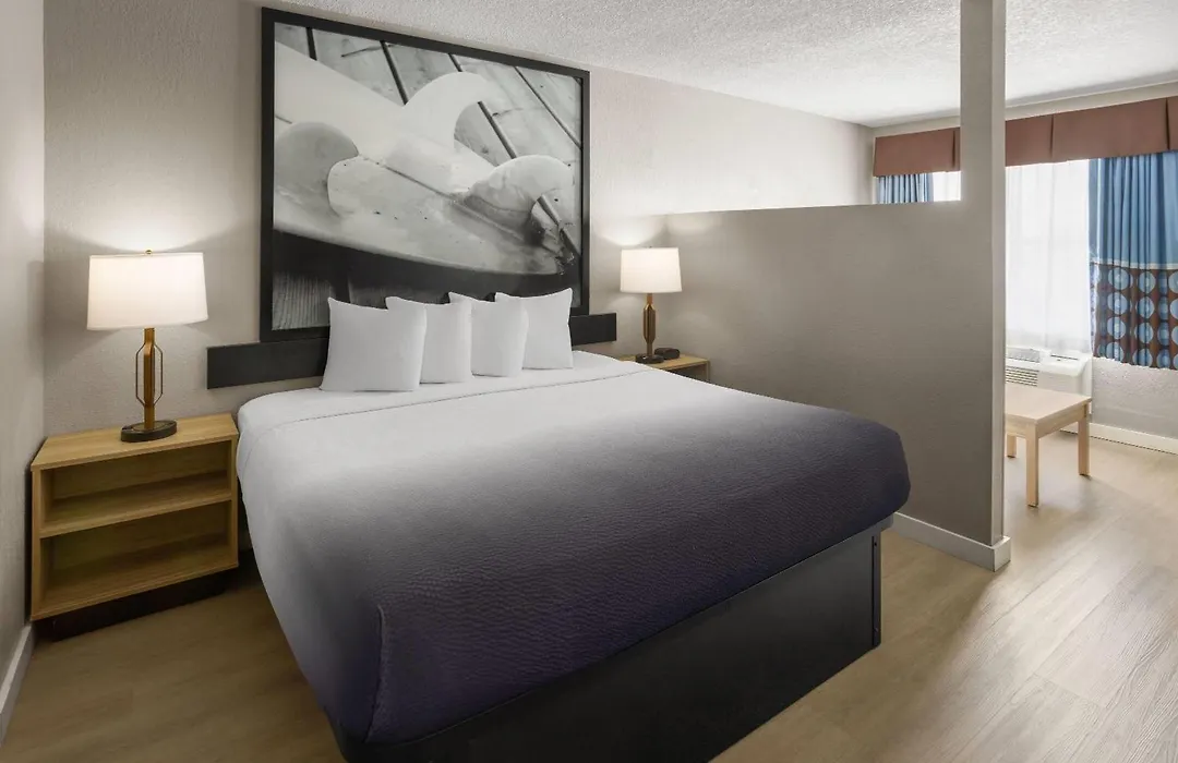 Super 8 By Wyndham Ellenton Bradenton Area-1