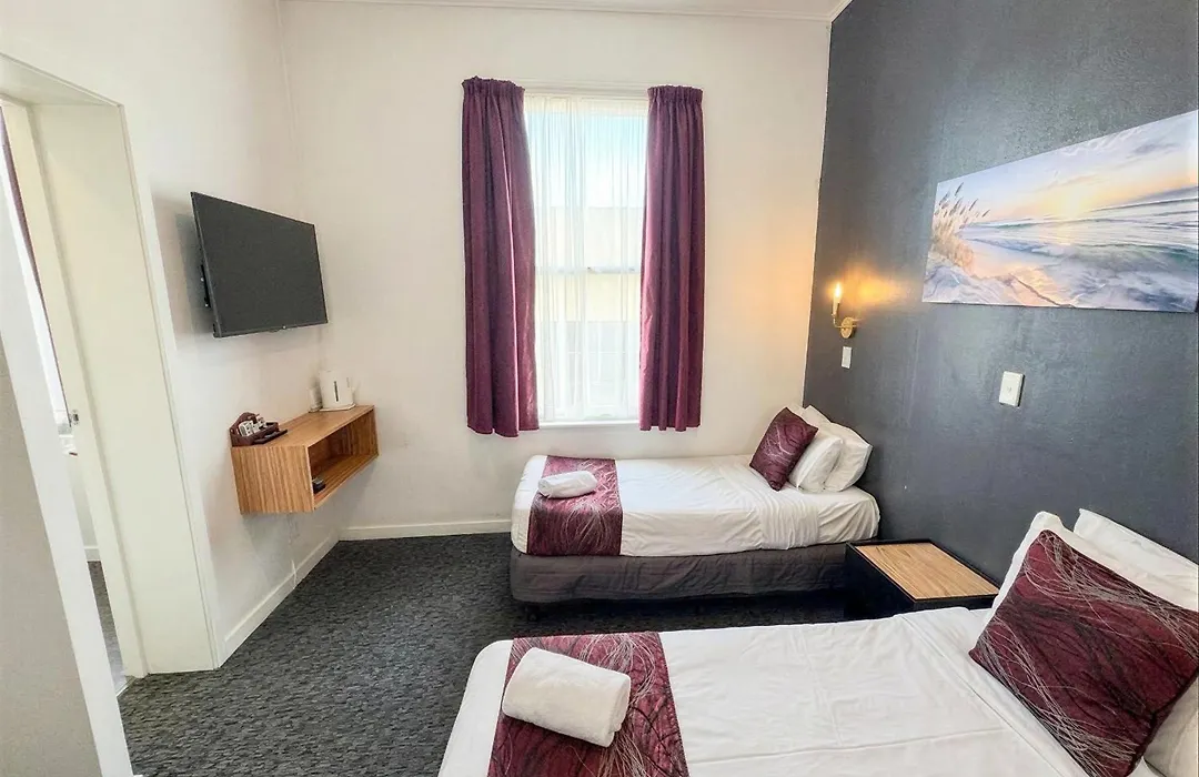 Halswell Lodge-1
