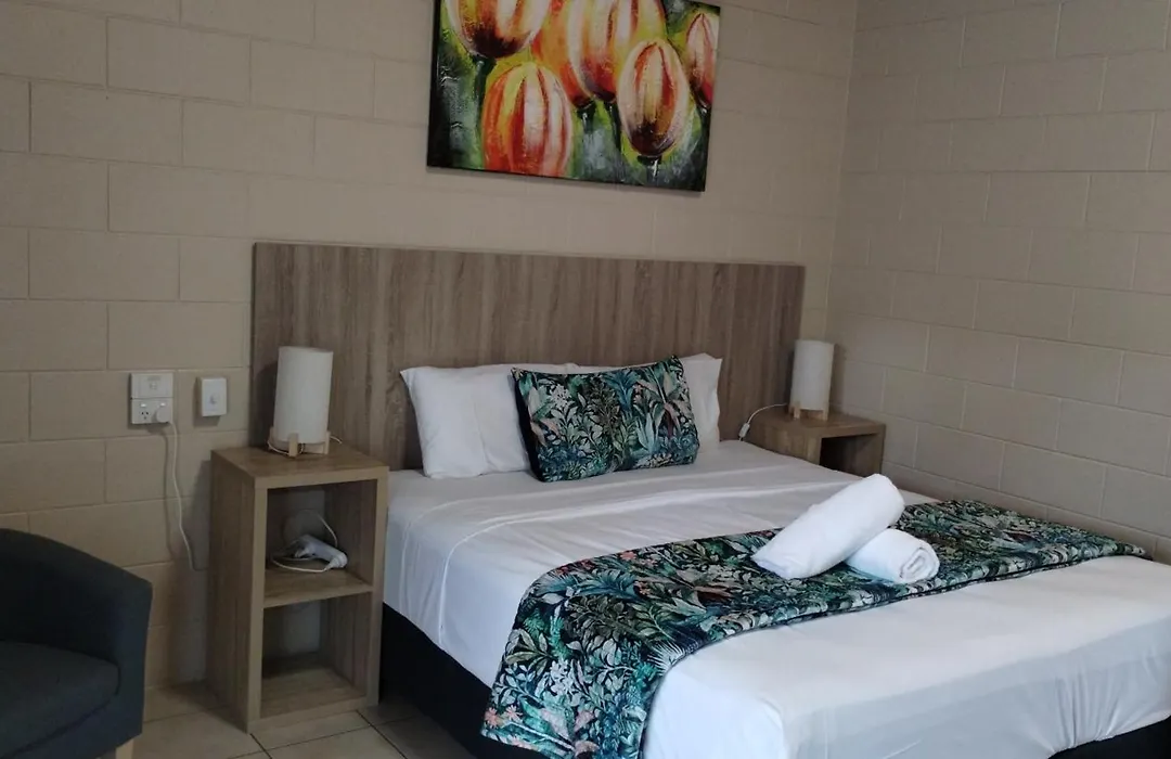 Tully Motel-1