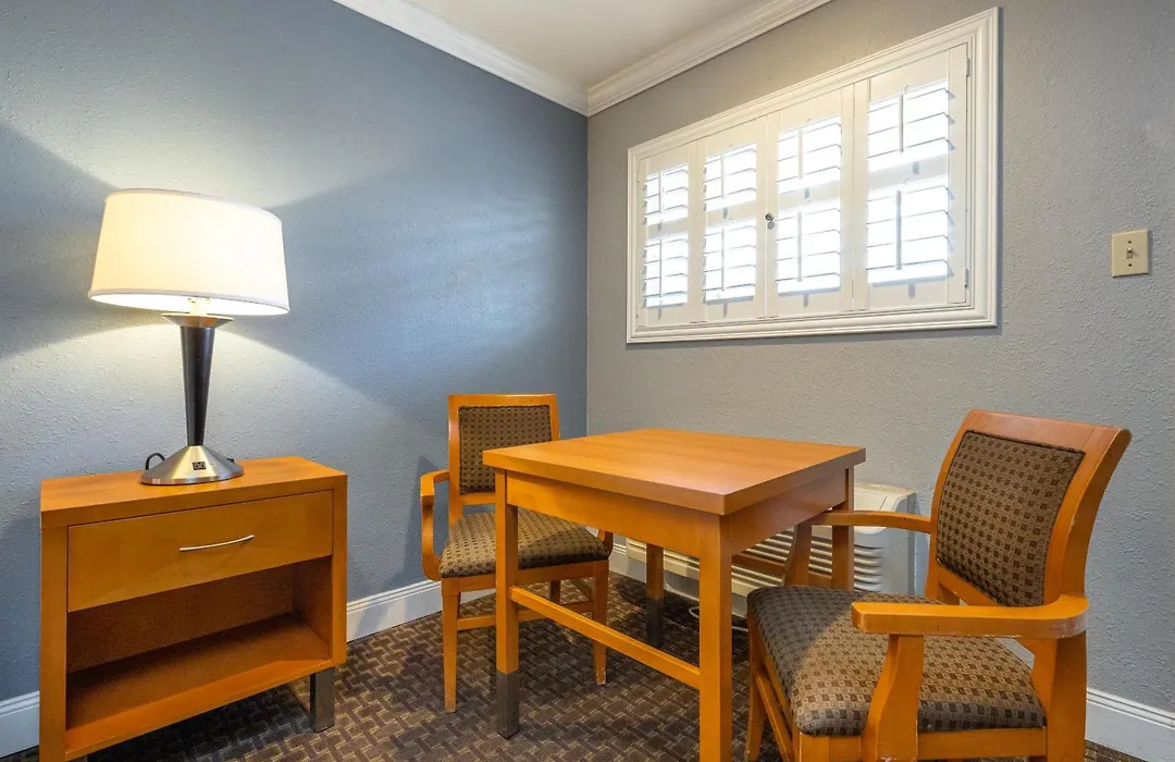 Soma Park Inn-1