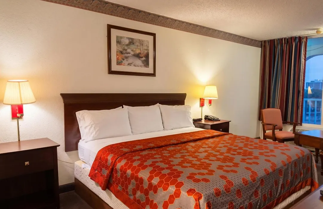 Executive Inn & Suites Lufkin Us 59-1