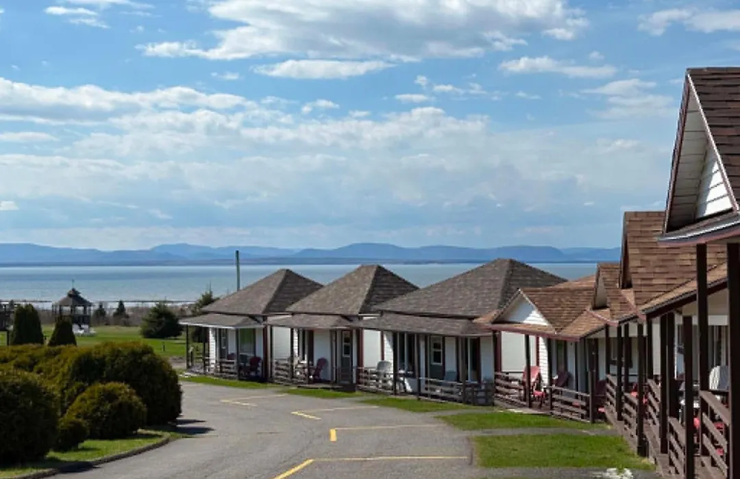 Motel Au Fleuve D'Argent-1