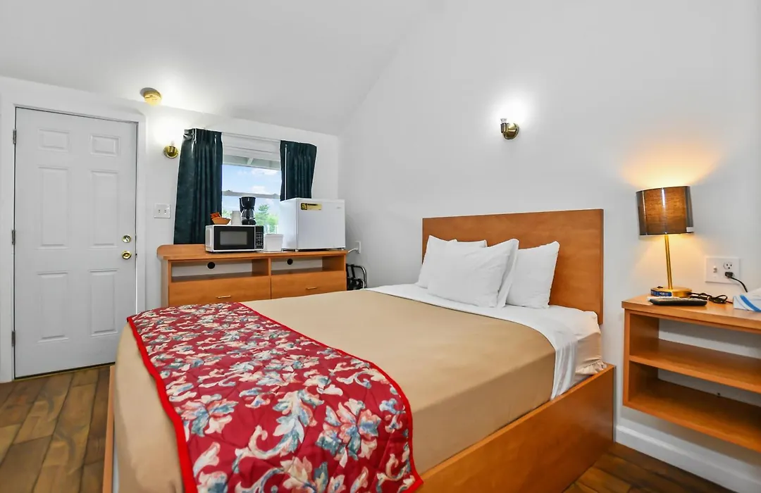 Studio Motel Of Lake George-1