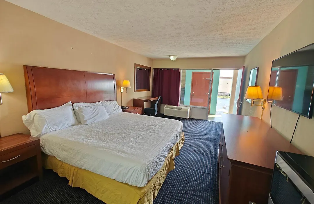 Travelodge By Wyndham Richmond Kentucky-1