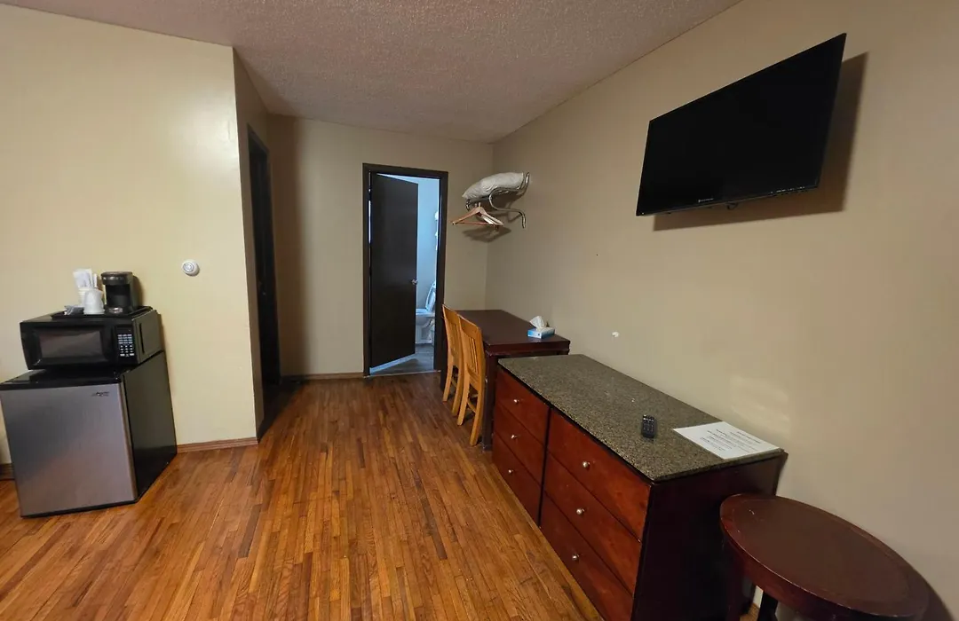 Eastwood Inn Of Wadena-1