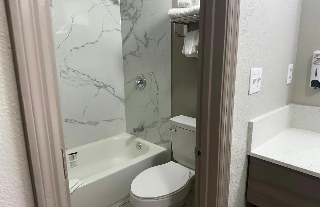 Red Roof Inn Orangeburg-1