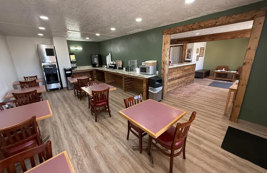 Four Corners Inn-1