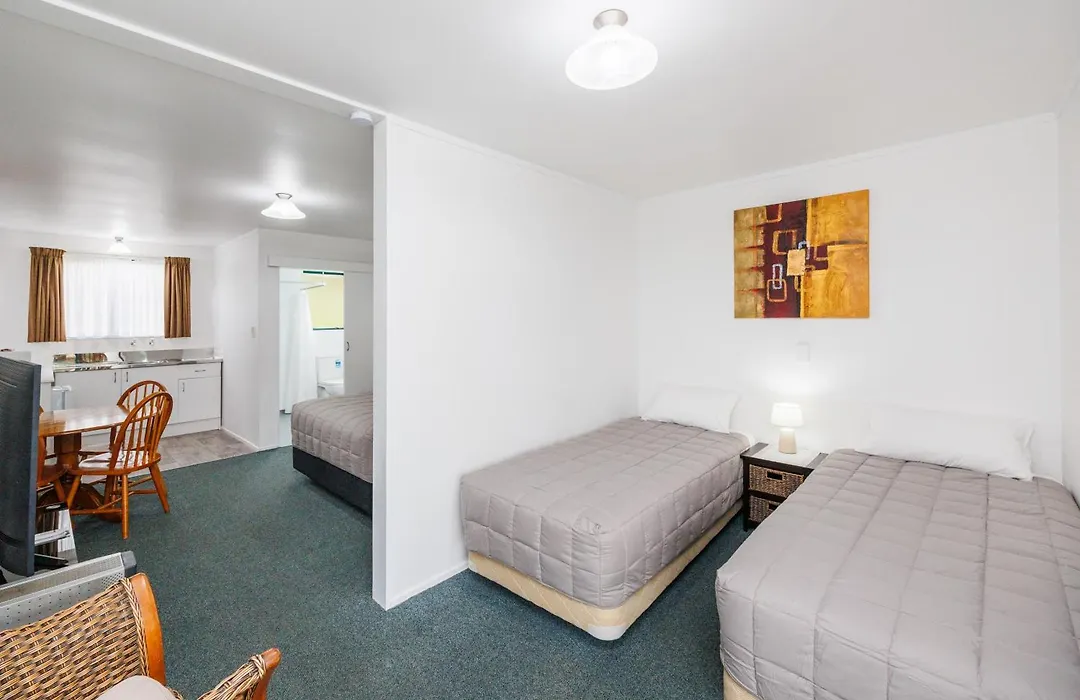 Celtic Motel-1