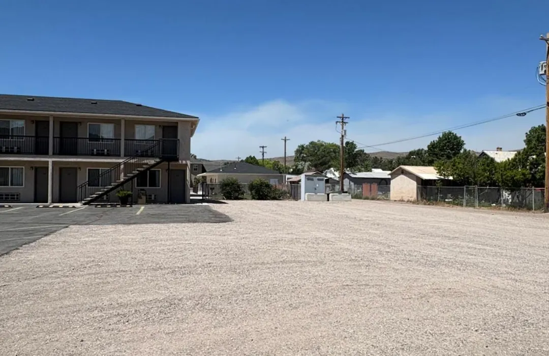 Shady Motel-1