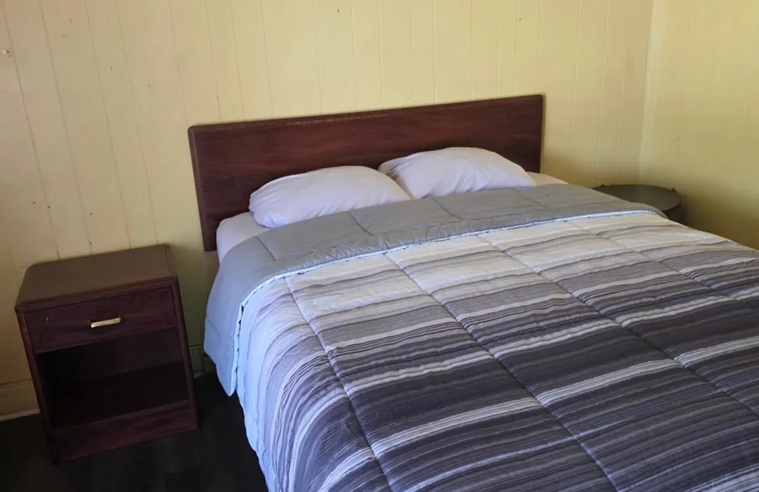 Lee Motel-1
