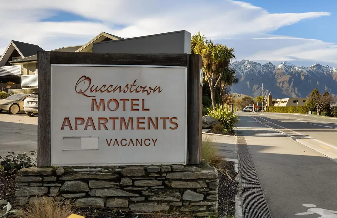 Queenstown Motel Apartments (Adults Only)-1