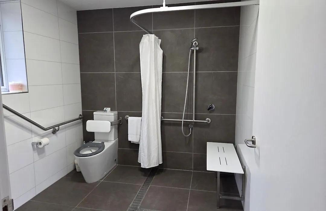 Hive Hotel, Moruya-1