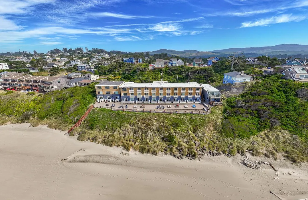 Sailor Jack Oceanfront Motel-1