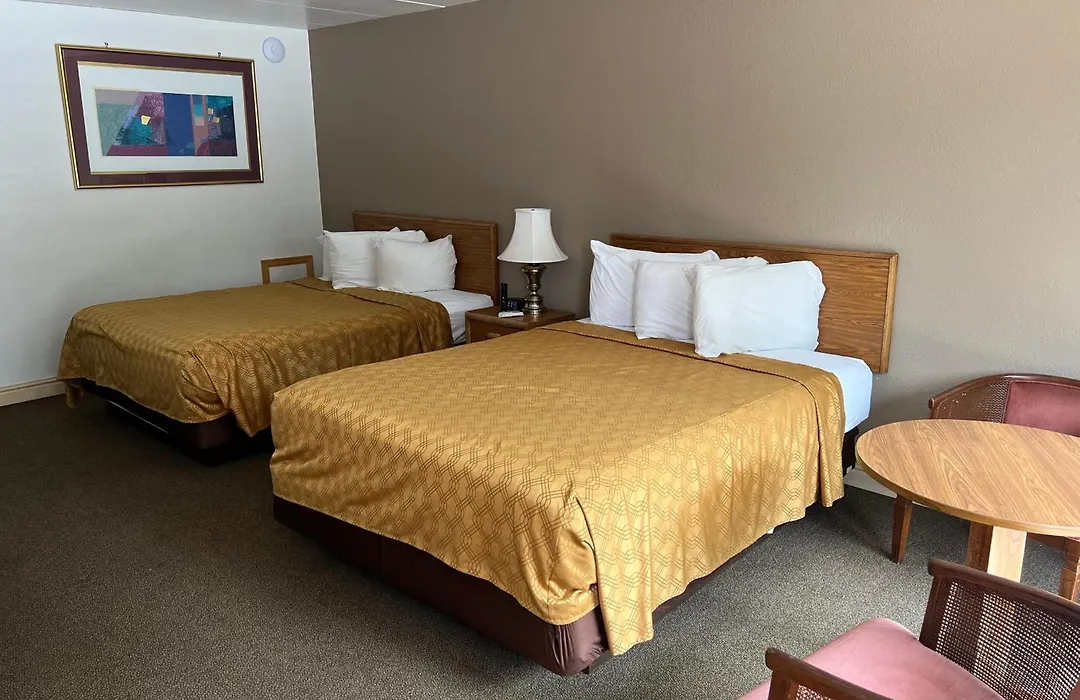 Amber'S Inn And Suites-1