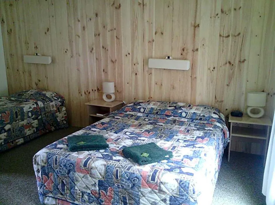 Snowy River Lodge Motel-1
