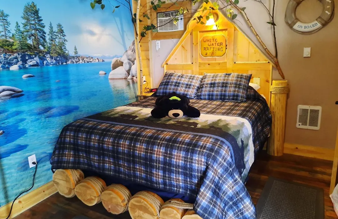 Bear Cove Inn-1