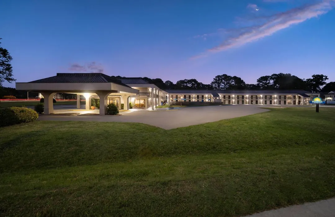 Days Inn By Wyndham Norfolk Airport-1