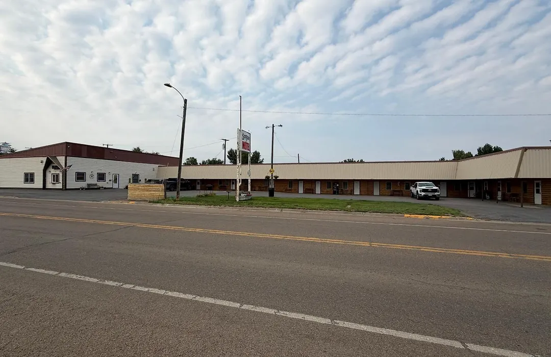 Sportsman Motel-1