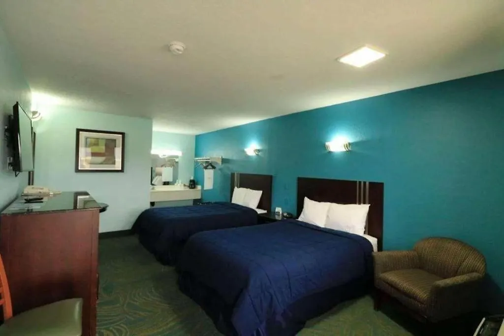 Travelodge By Wyndham Parkersburg-1