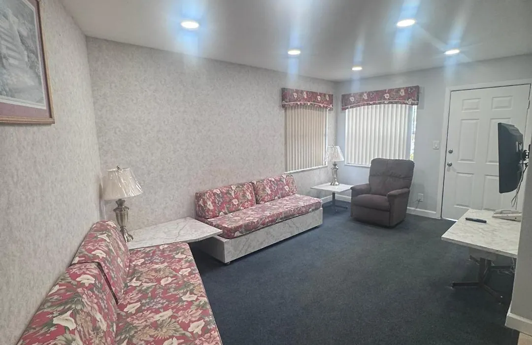 Belleair Village Motel-1