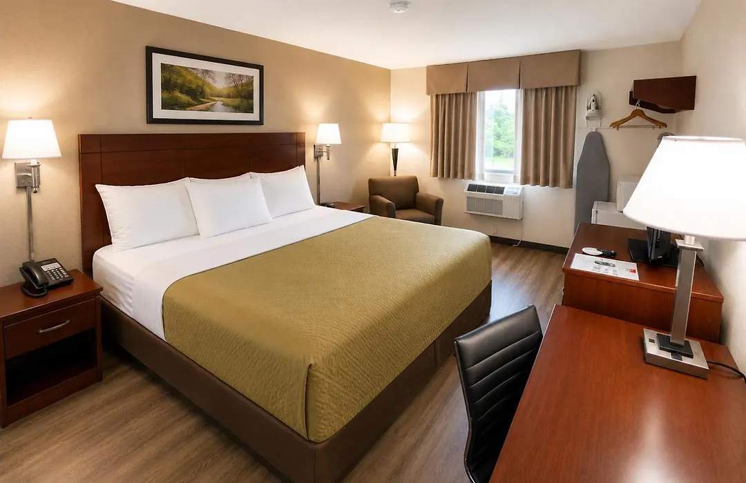 Econo Lodge Cartersville-Emerson Lake Point-1
