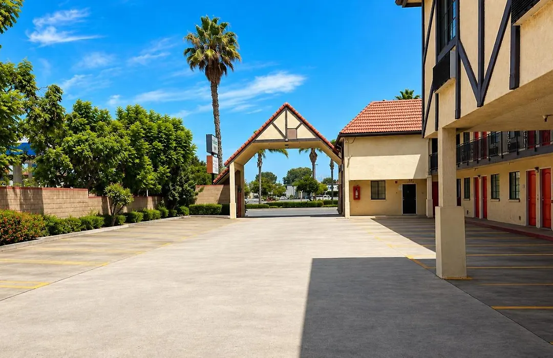 Executive Suites Inn-1