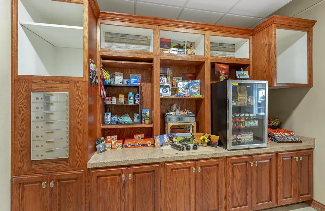 Best Western Plus Butterfield Inn-1