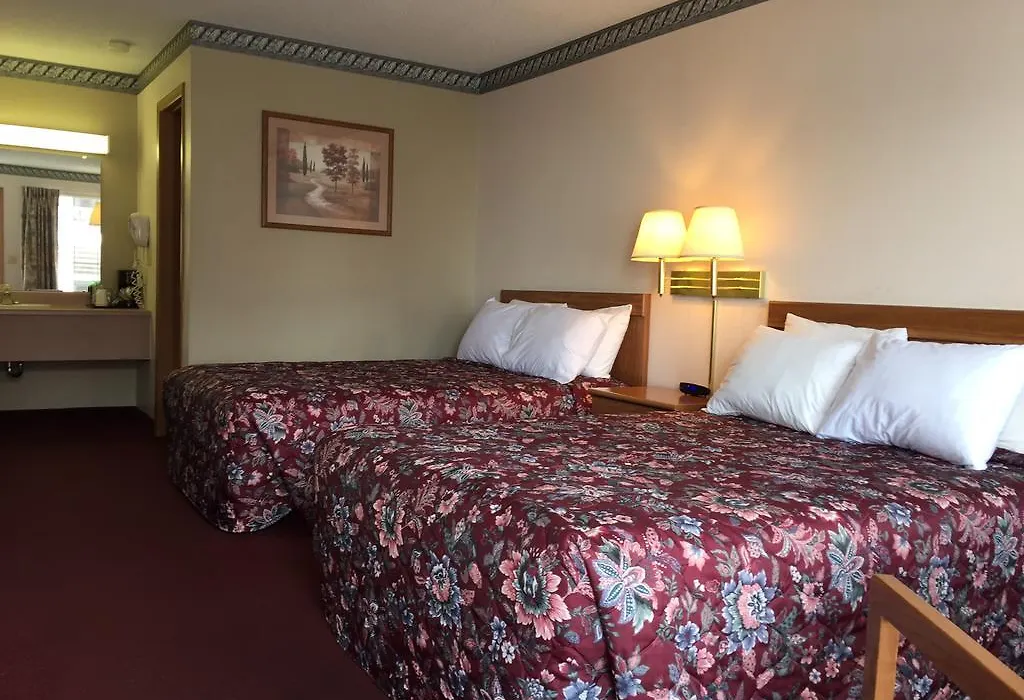 Twelve Oaks Inn-1