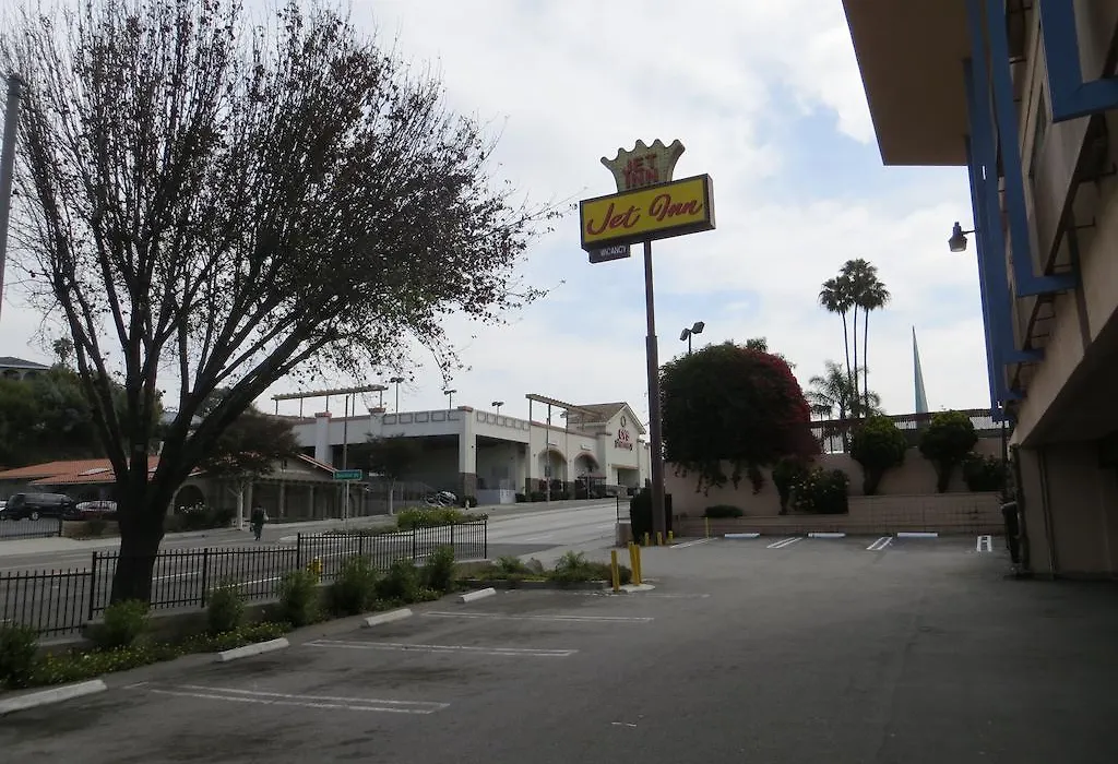Jet Inn-1