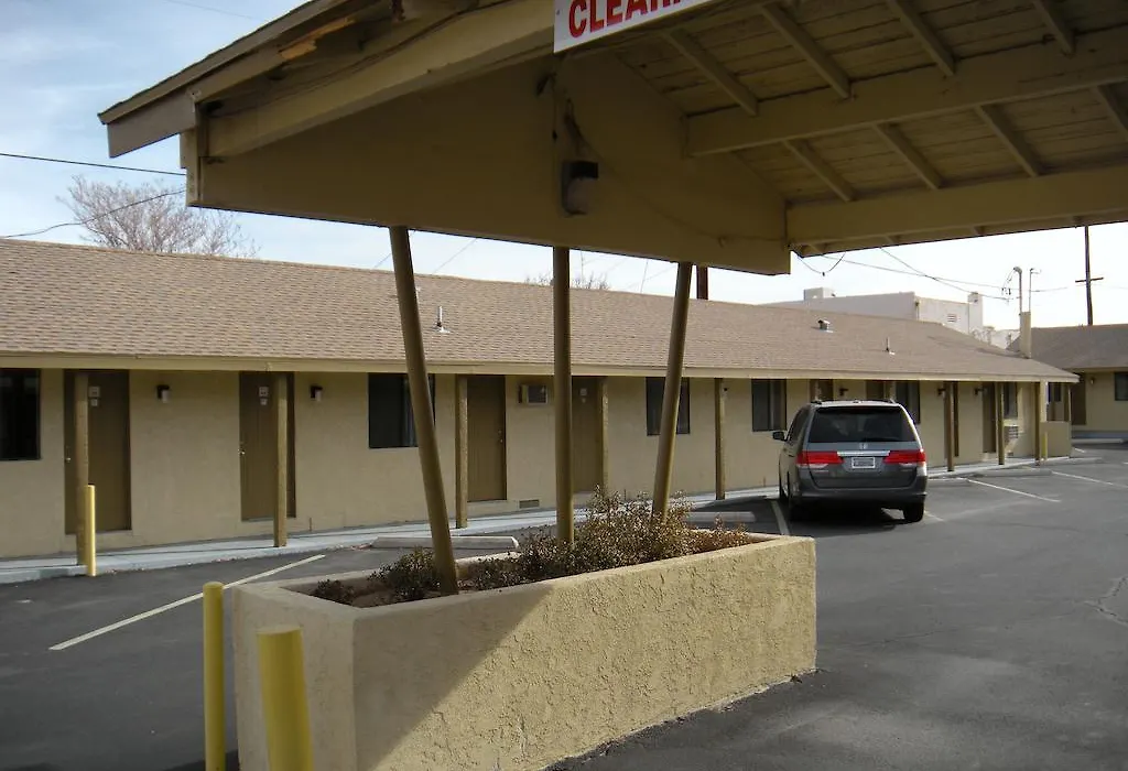 Lone Pine Budget Inn-1