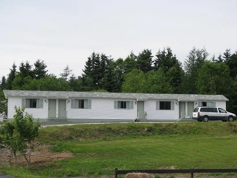Macneil'S Motel-1