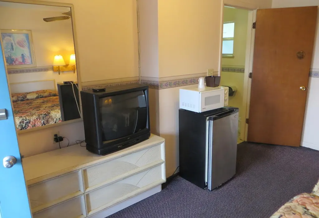 Budget Inn-1