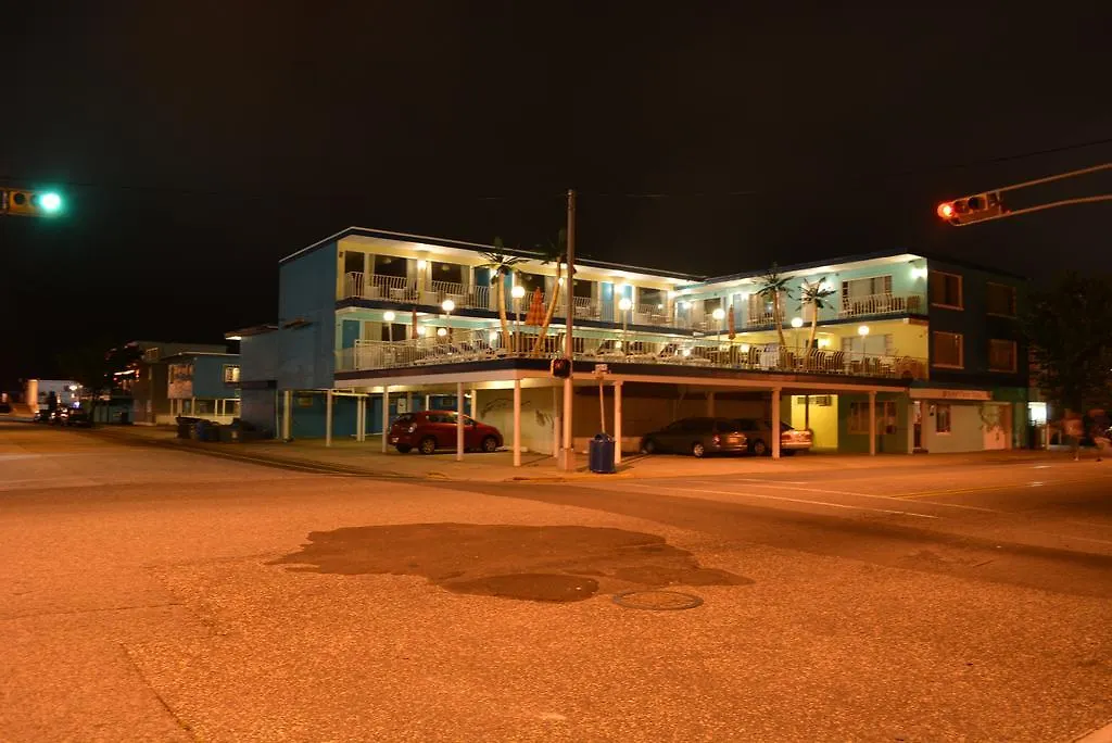 Royal Court Motel-1