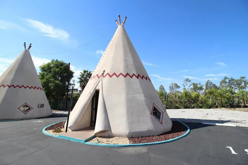 Wigwam Motel-1