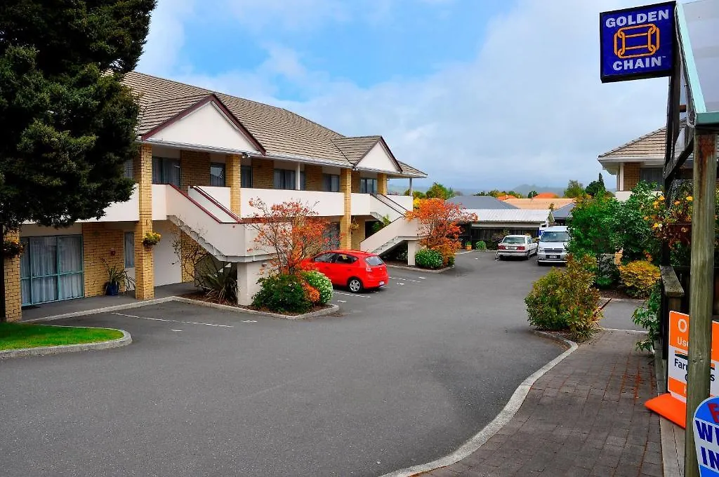 Fenton Court Motel-1