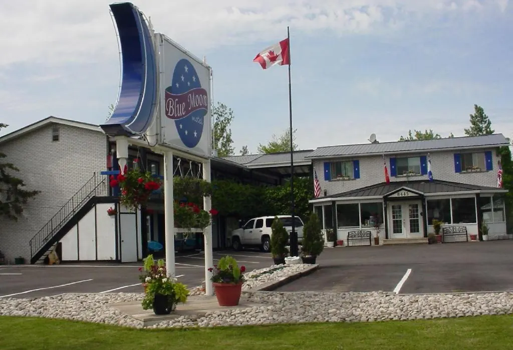 Blue Moon Motel-1