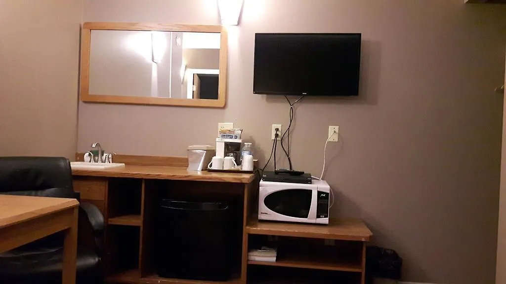 Canway Inn & Suites-1