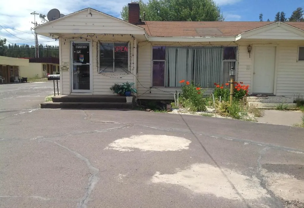 Budget Inn Motel Chemult-1