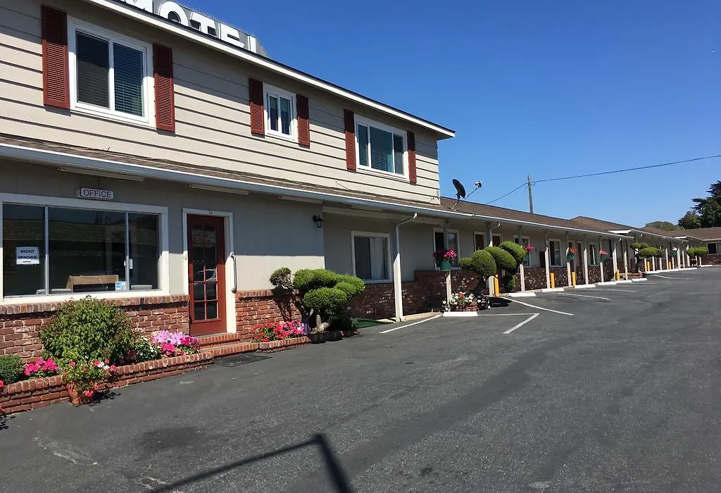 Old Marina Inn-1