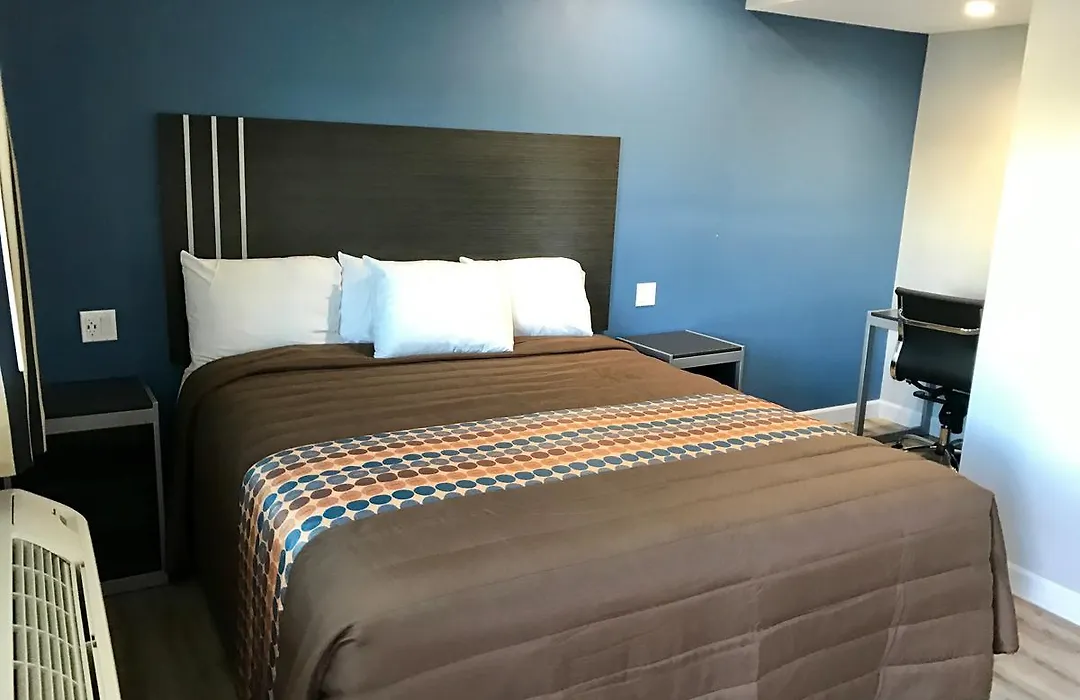 Empire Inn-1