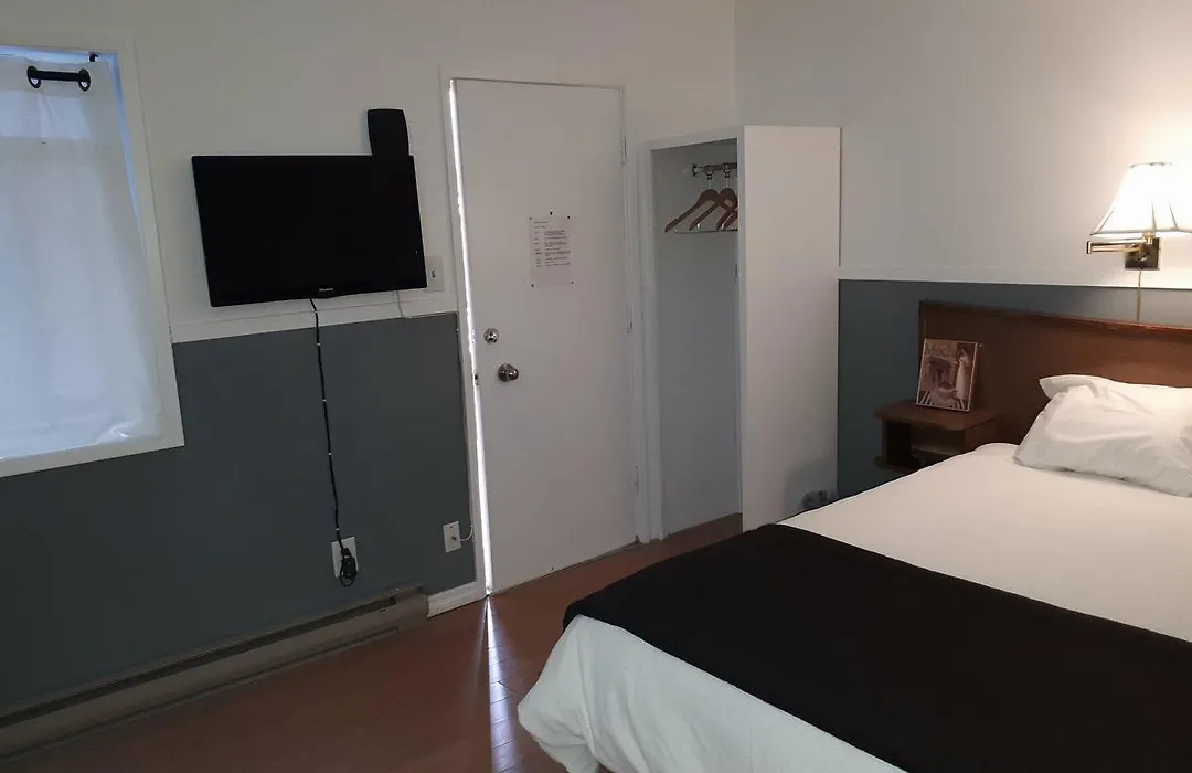 Falcon Nest Motel-1