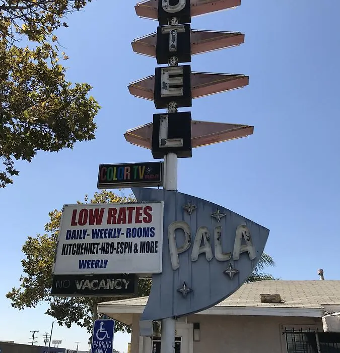 Pala Motel-1