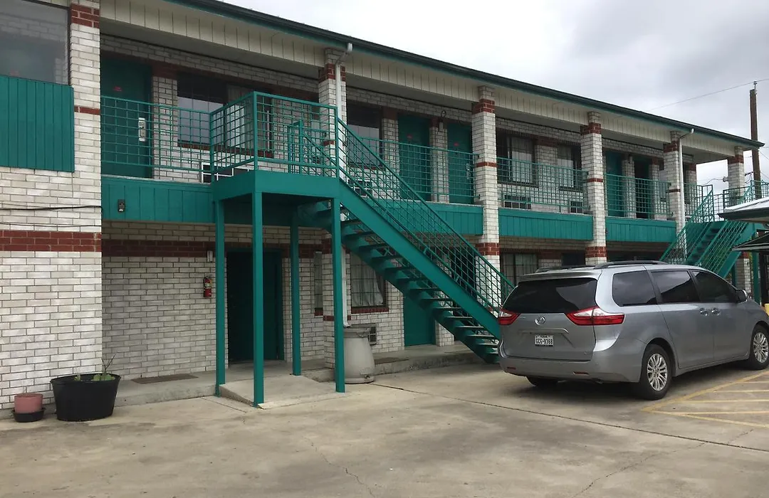 Garden Inn Motel-1