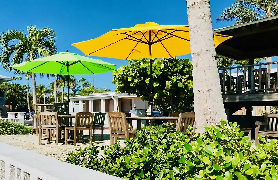 Harborside Motel & Marina-1