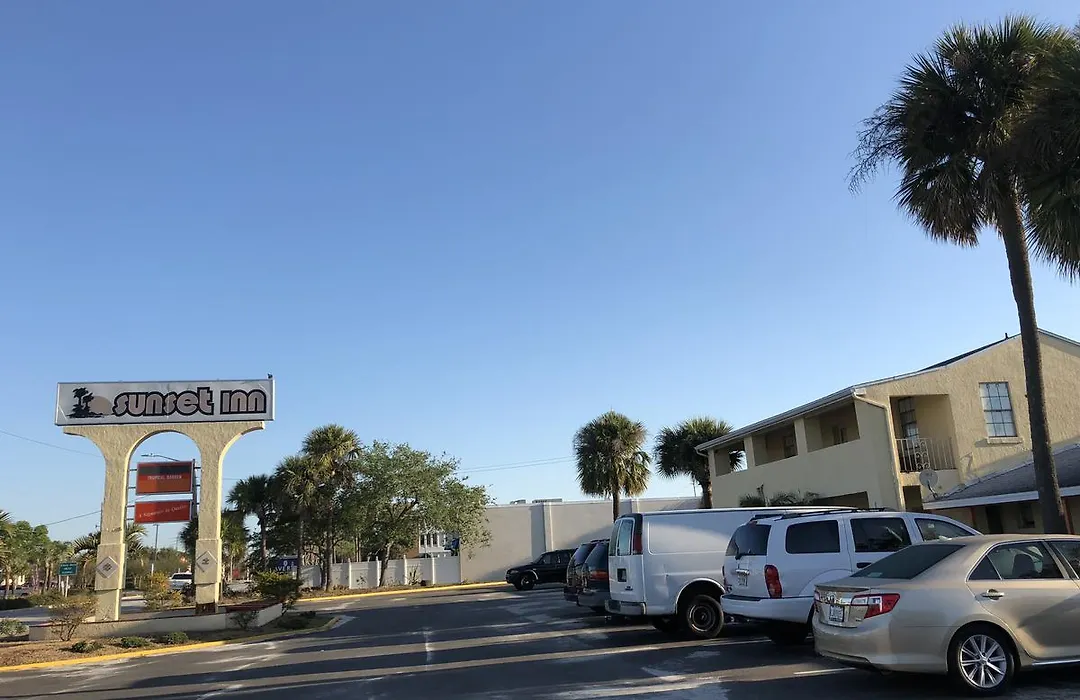 Sunset Inn- Fort Pierce, Fl-1