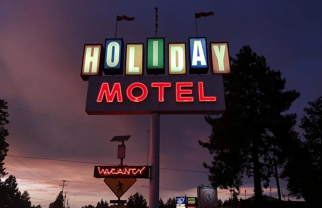 Holiday Motel Bend-1