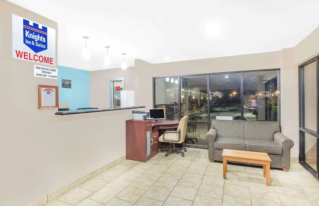 Hotel Express Anniston/Oxford-1