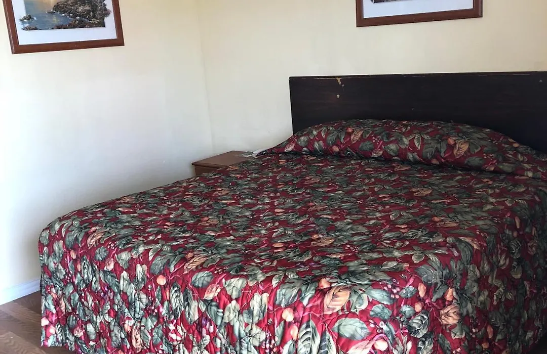 Country Host Inn-1